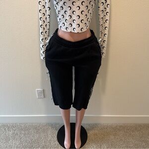 Cropped capri pants